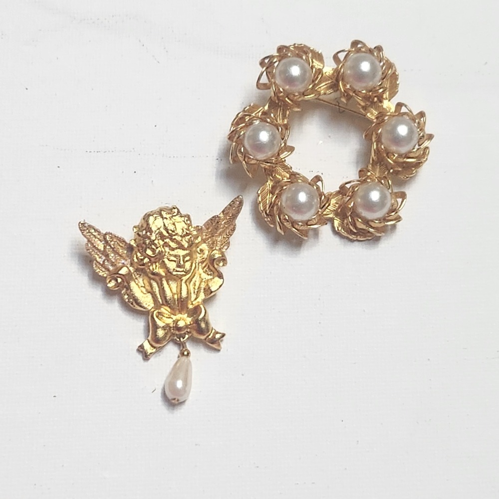 Cherub Angel ‎ faux Pearl Teardrop Wreath Pins USA Vintage Gold Tone Brooch lot